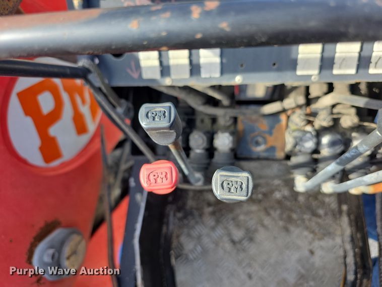 image for item FI0804 2006 Peterbilt 357 crane truck