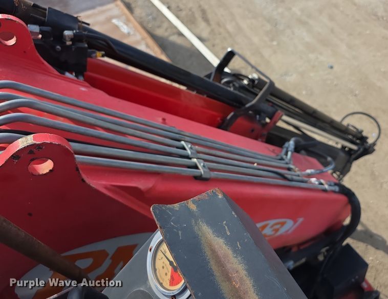 image for item FI0804 2006 Peterbilt 357 crane truck