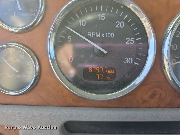 image for item FI0804 2006 Peterbilt 357 crane truck