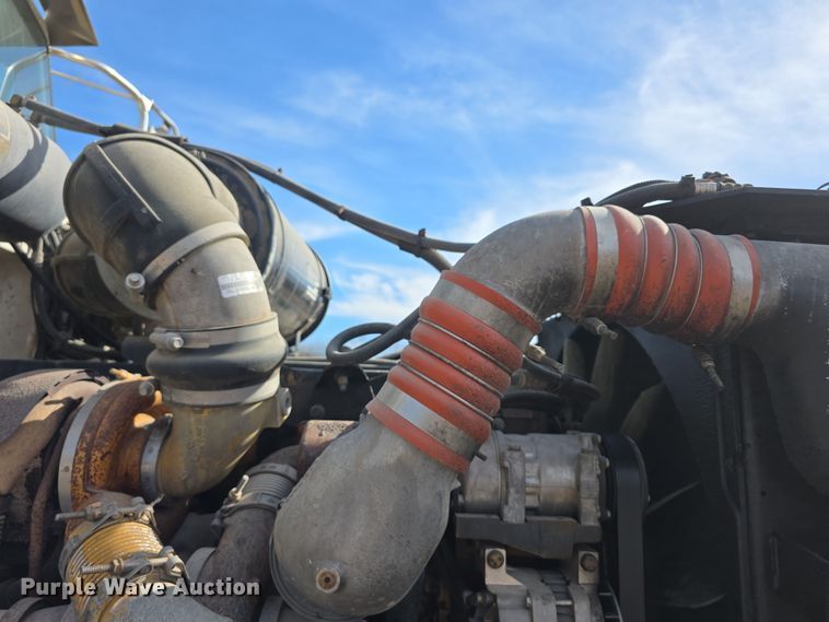 image for item FI0804 2006 Peterbilt 357 crane truck