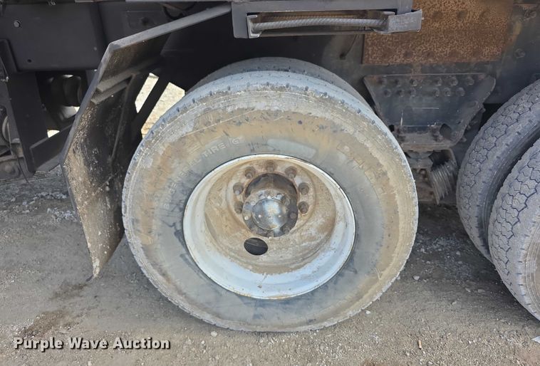 image for item FI0804 2006 Peterbilt 357 crane truck