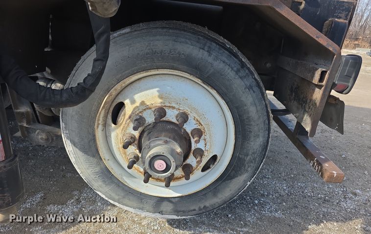 image for item FI0804 2006 Peterbilt 357 crane truck