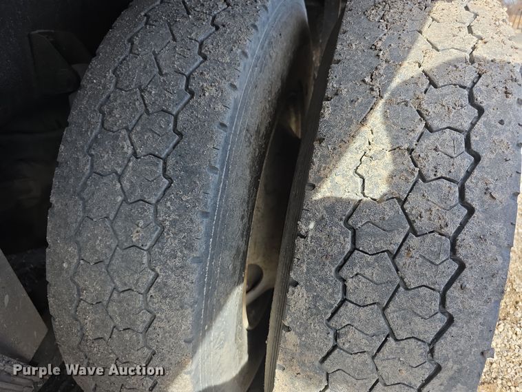 image for item FI0804 2006 Peterbilt 357 crane truck