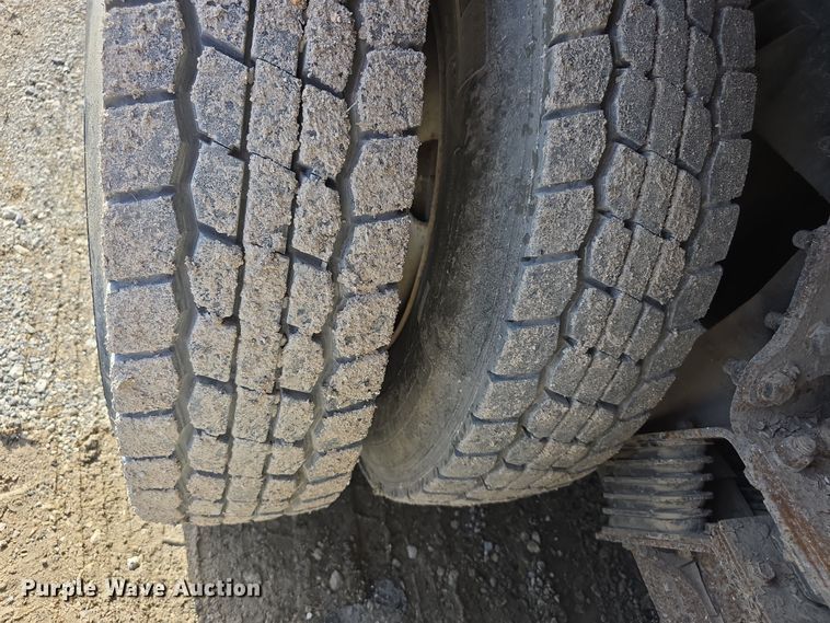 image for item FI0804 2006 Peterbilt 357 crane truck