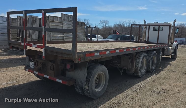 image for item FI0805 Kenworth T800 flatbed truck