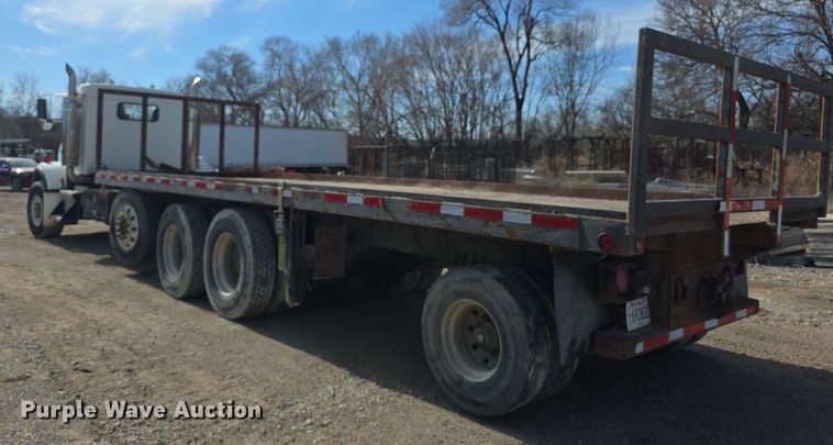 image for item FI0805 Kenworth T800 flatbed truck