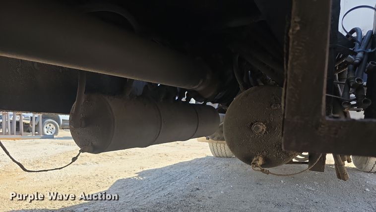 image for item FI0805 Kenworth T800 flatbed truck