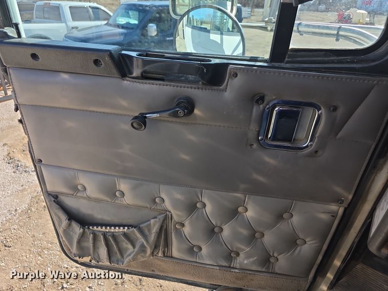 image for item FI0805 Kenworth T800 flatbed truck