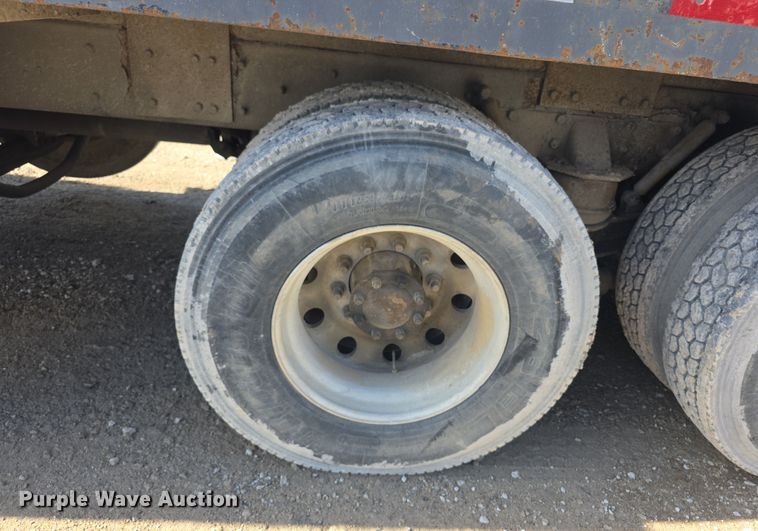 image for item FI0805 Kenworth T800 flatbed truck