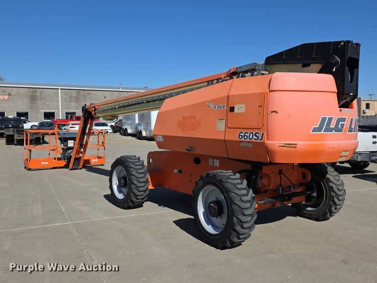 image for item FI0890 2017 JLG 660SJ boom lift