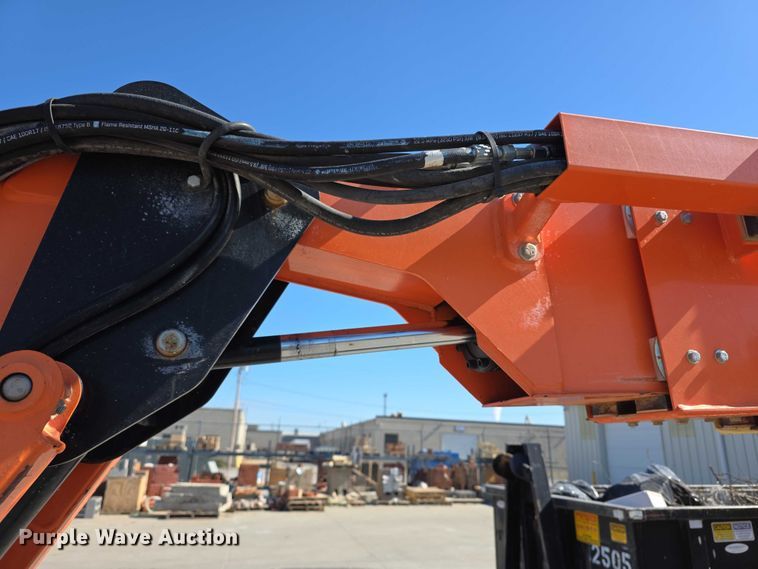 image for item FI0890 2017 JLG 660SJ boom lift