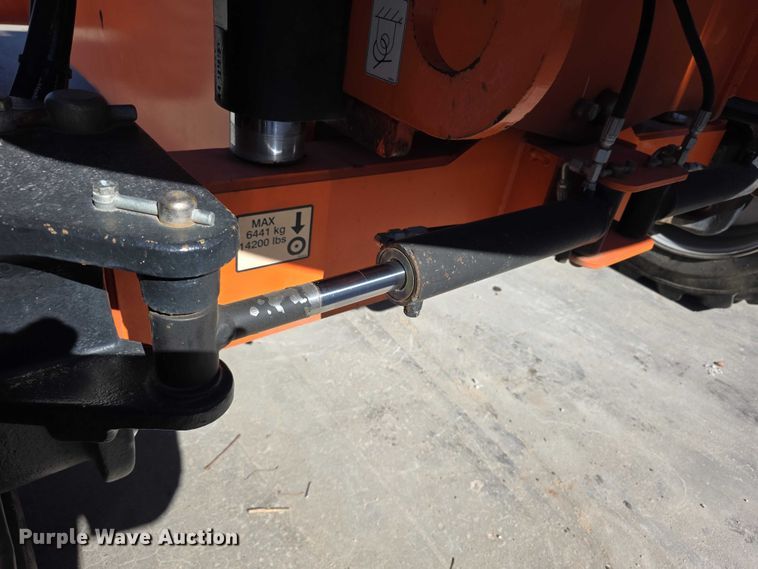 image for item FI0890 2017 JLG 660SJ boom lift