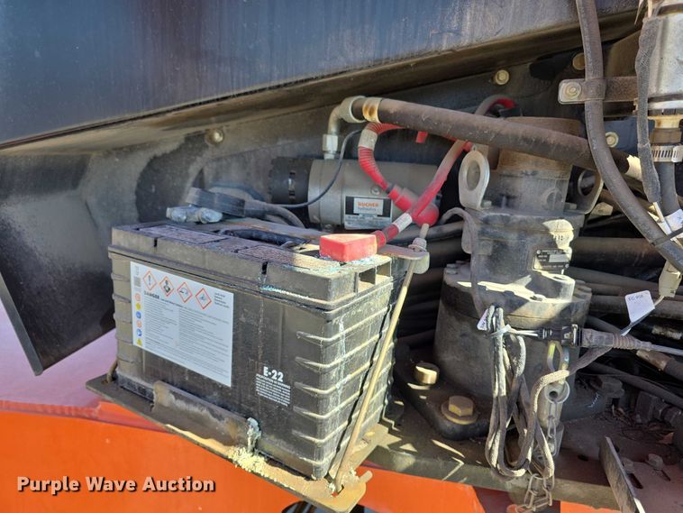 image for item FI0890 2017 JLG 660SJ boom lift