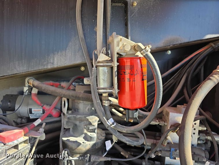 image for item FI0890 2017 JLG 660SJ boom lift