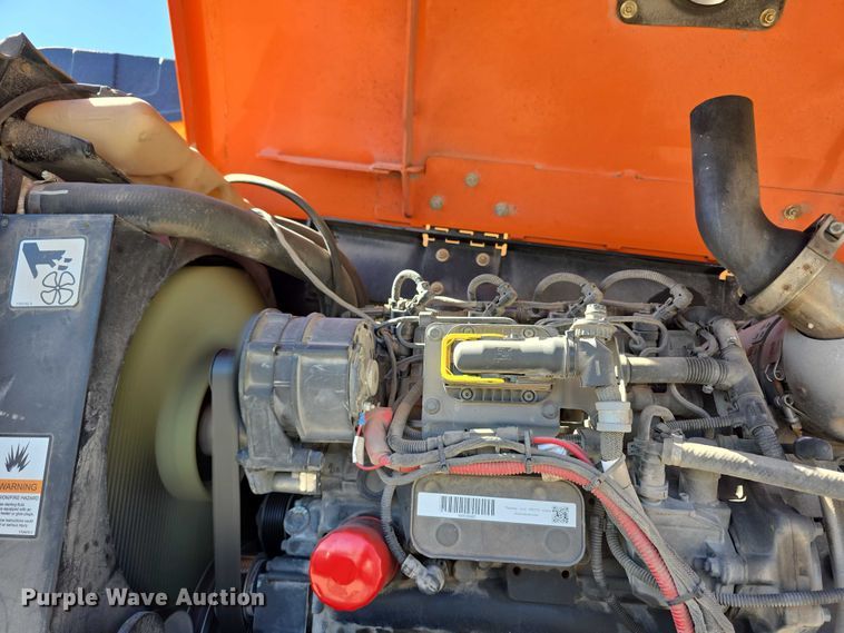 image for item FI0890 2017 JLG 660SJ boom lift