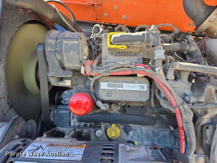 image for item FI0890 2017 JLG 660SJ boom lift