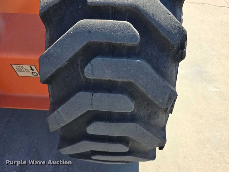 image for item FI0890 2017 JLG 660SJ boom lift