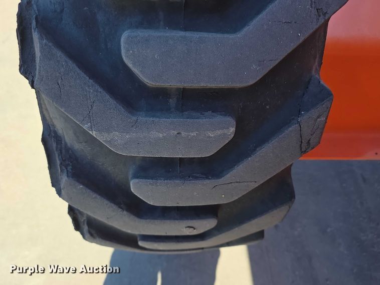 image for item FI0890 2017 JLG 660SJ boom lift