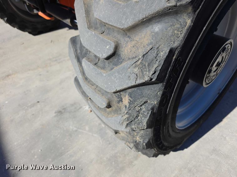 image for item FI0890 2017 JLG 660SJ boom lift