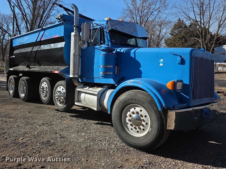image for item FI0897 1996 Peterbilt 357 dump truck