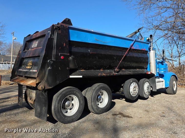 image for item FI0897 1996 Peterbilt 357 dump truck
