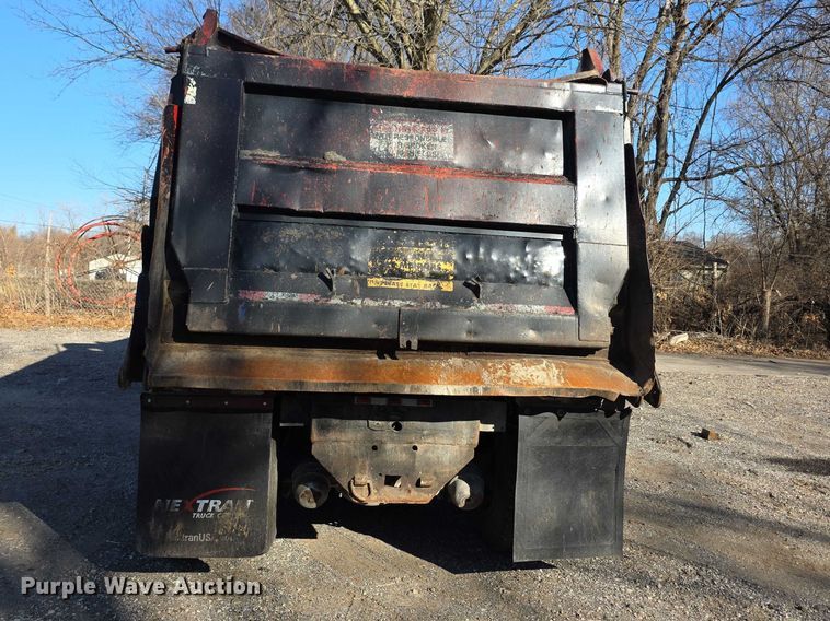 image for item FI0897 1996 Peterbilt 357 dump truck