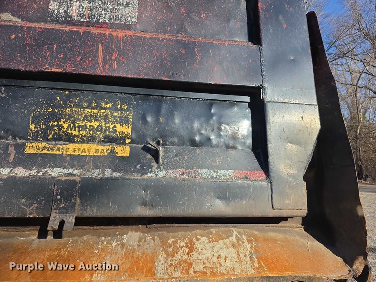 image for item FI0897 1996 Peterbilt 357 dump truck