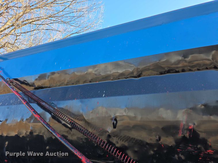 image for item FI0897 1996 Peterbilt 357 dump truck