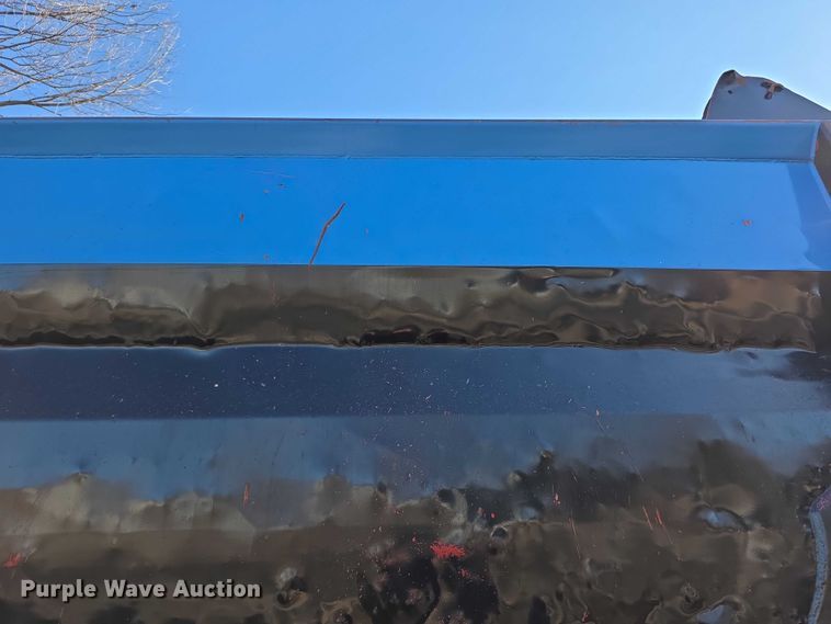 image for item FI0897 1996 Peterbilt 357 dump truck