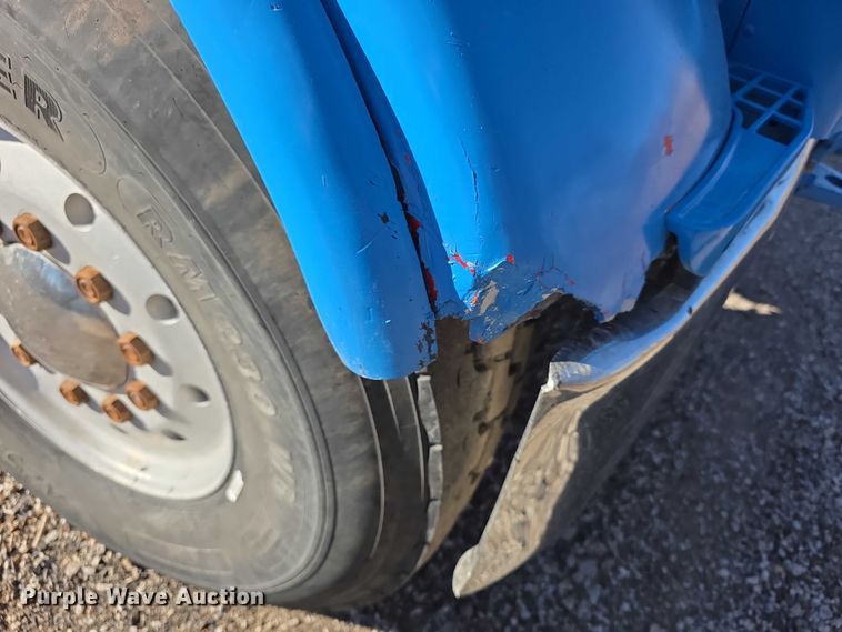 image for item FI0897 1996 Peterbilt 357 dump truck