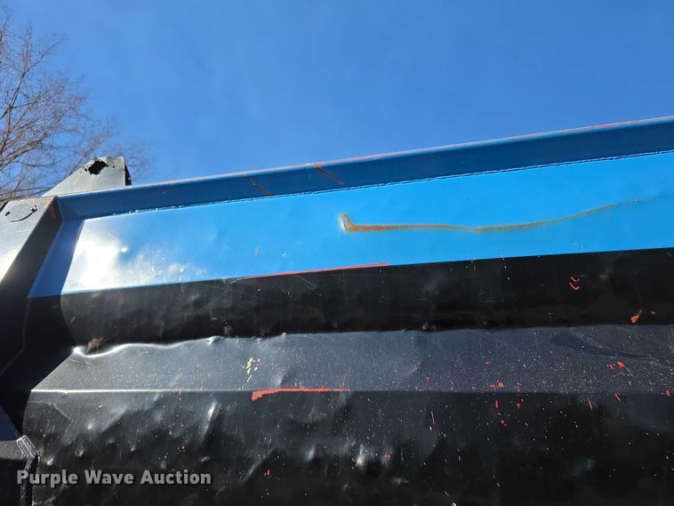 image for item FI0897 1996 Peterbilt 357 dump truck