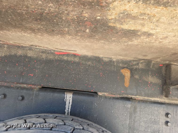 image for item FI0897 1996 Peterbilt 357 dump truck