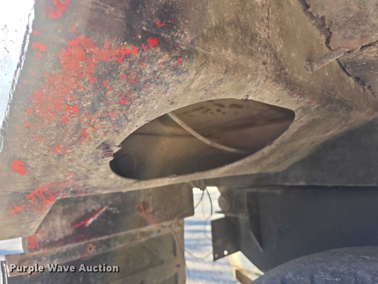 image for item FI0897 1996 Peterbilt 357 dump truck