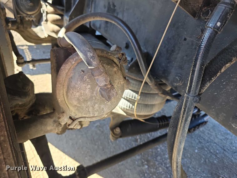 image for item FI0897 1996 Peterbilt 357 dump truck