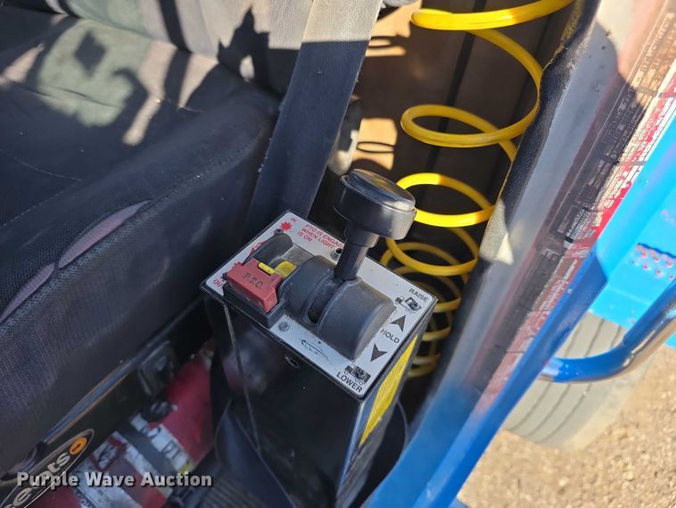 image for item FI0897 1996 Peterbilt 357 dump truck