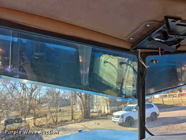 image for item FI0897 1996 Peterbilt 357 dump truck