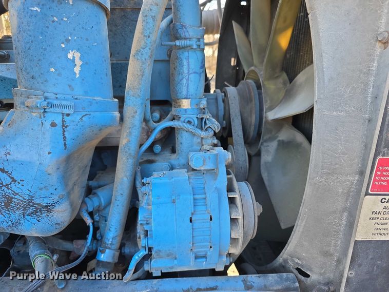 image for item FI0897 1996 Peterbilt 357 dump truck