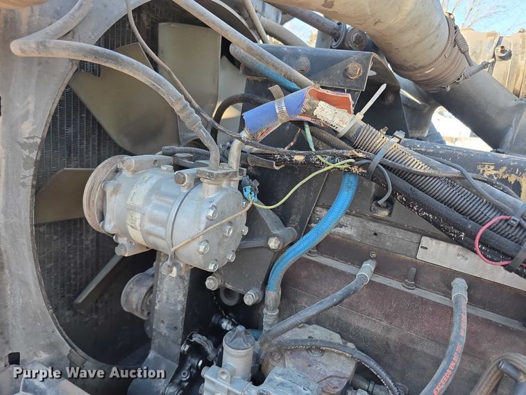 image for item FI0897 1996 Peterbilt 357 dump truck