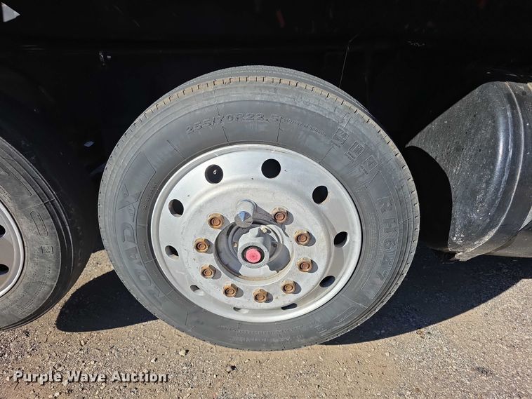 image for item FI0897 1996 Peterbilt 357 dump truck