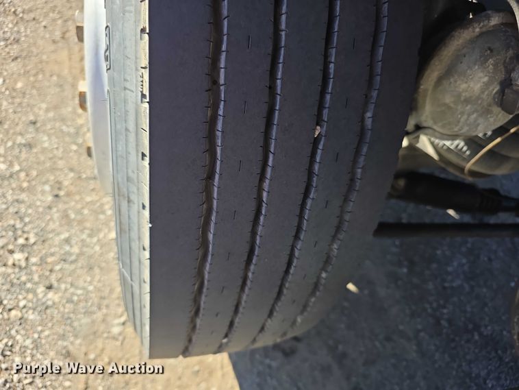 image for item FI0897 1996 Peterbilt 357 dump truck