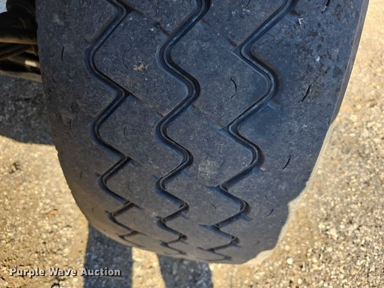 image for item FI0897 1996 Peterbilt 357 dump truck