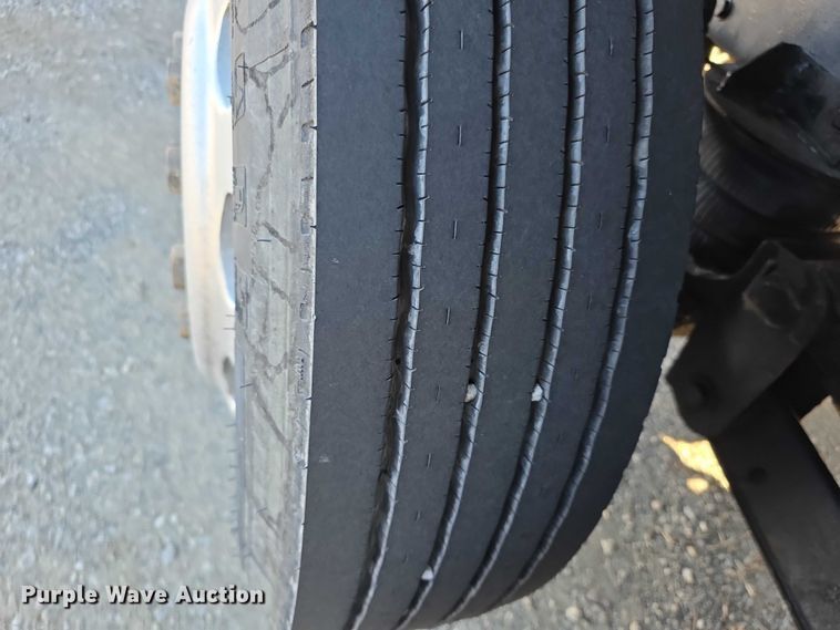 image for item FI0897 1996 Peterbilt 357 dump truck