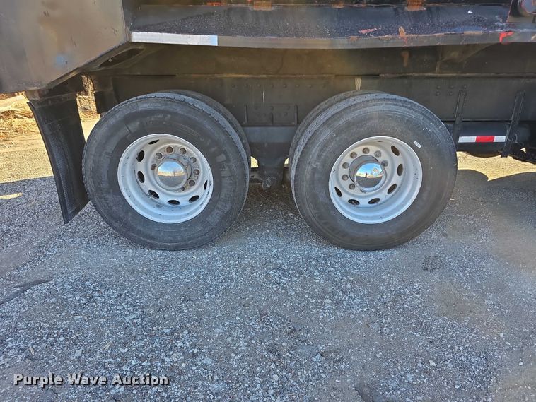 image for item FI0897 1996 Peterbilt 357 dump truck