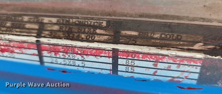 image for item FI0897 1996 Peterbilt 357 dump truck