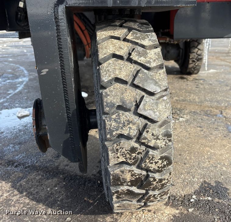 image for item FK1171 2019 Blastcrete Equipment Neal DA350 sealcoat squeegee machine