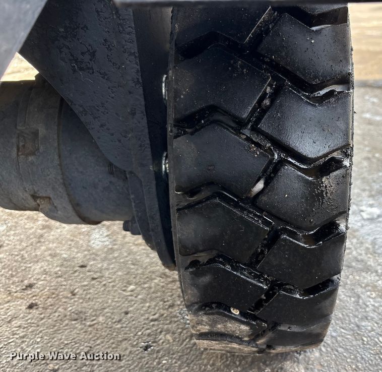 image for item FK1171 2019 Blastcrete Equipment Neal DA350 sealcoat squeegee machine