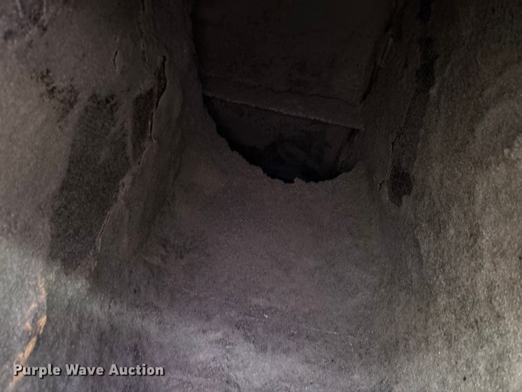 image for item FK1172 2006 GMC C7500 Crew Cab infrared asphalt heater truck