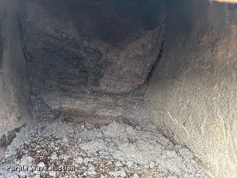 image for item FK1172 2006 GMC C7500 Crew Cab infrared asphalt heater truck