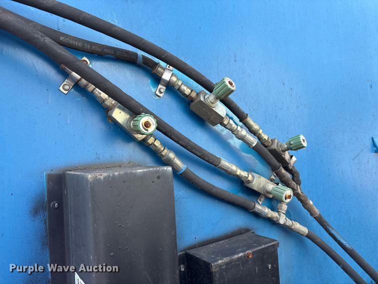 image for item FK1172 2006 GMC C7500 Crew Cab infrared asphalt heater truck