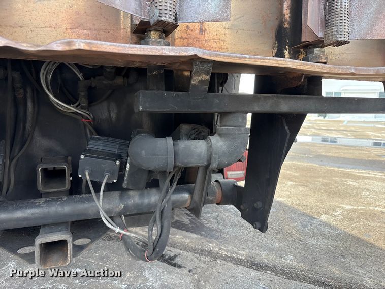 image for item FK1172 2006 GMC C7500 Crew Cab infrared asphalt heater truck